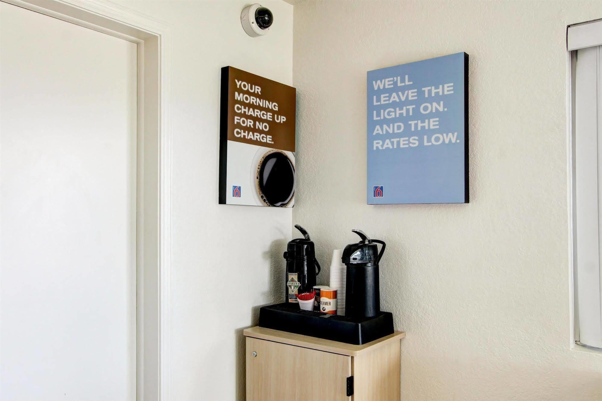 Motel 6-Denver, Co - Airport Bagian luar foto