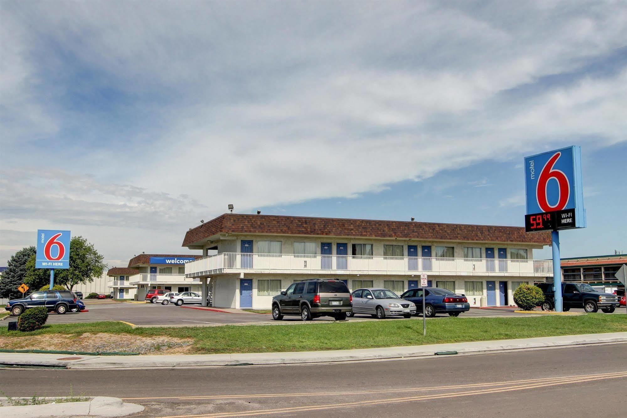 Motel 6-Denver, Co - Airport Bagian luar foto